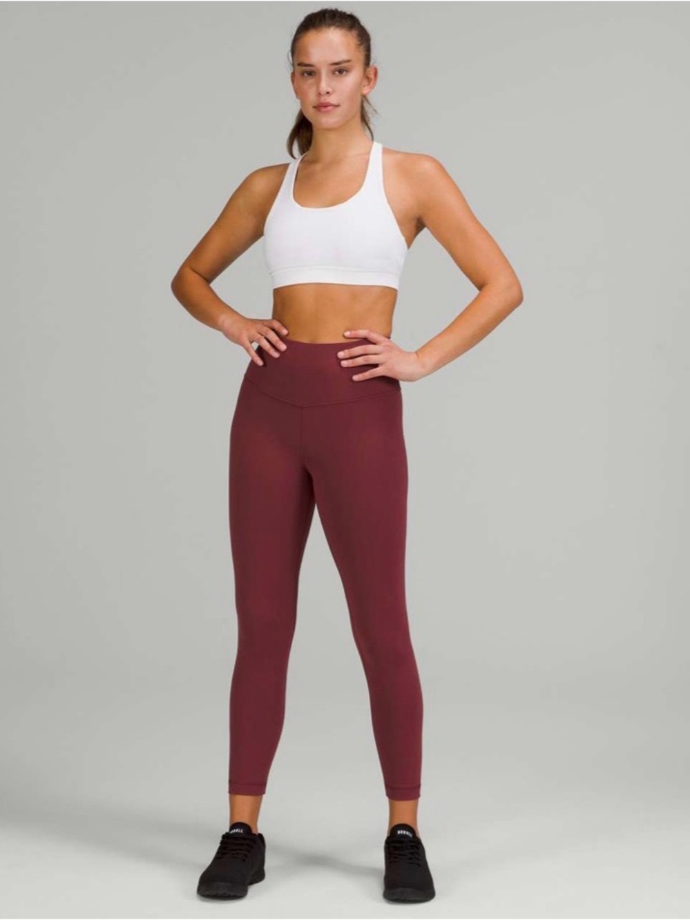 Lululemon Wunder Train High-Rise Tight 25"
Mulled Wine Size 8